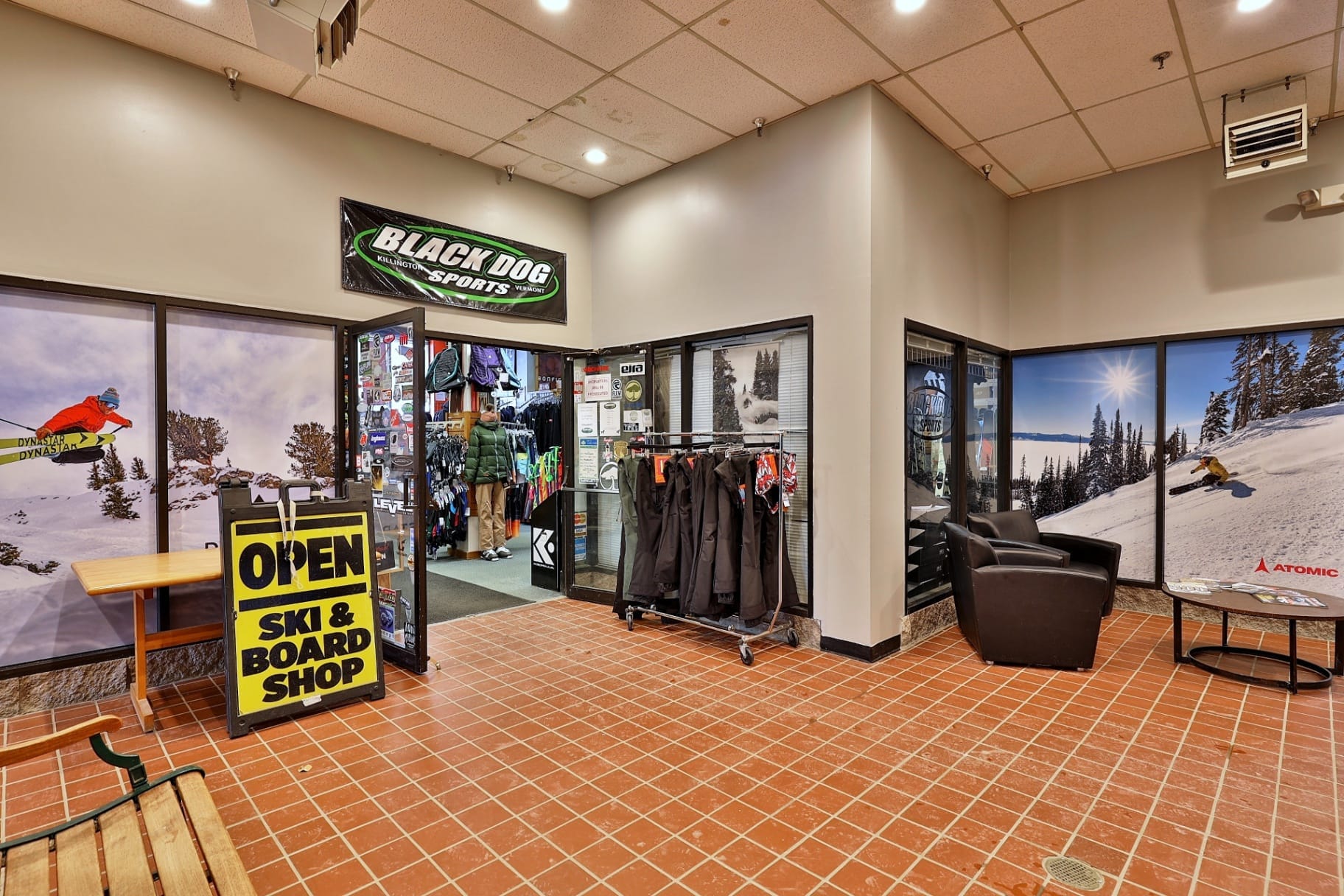 Black Dog Sports ski and snowboard rental shop located on-site at Mountain Green Resort